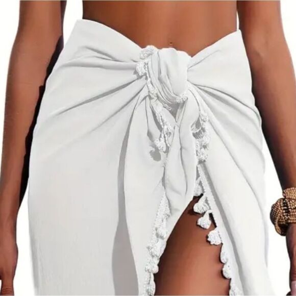 New Elegant White Halter Saronge Fringe Tassel Swimsuit Cover-Up - Picture 5 of 11